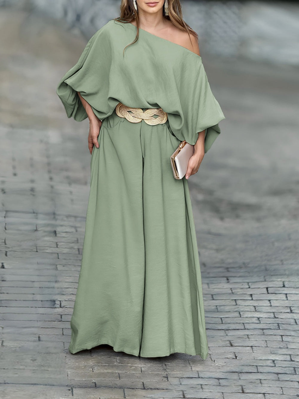 Off-shoulder lantern sleeve loose top and trousers set