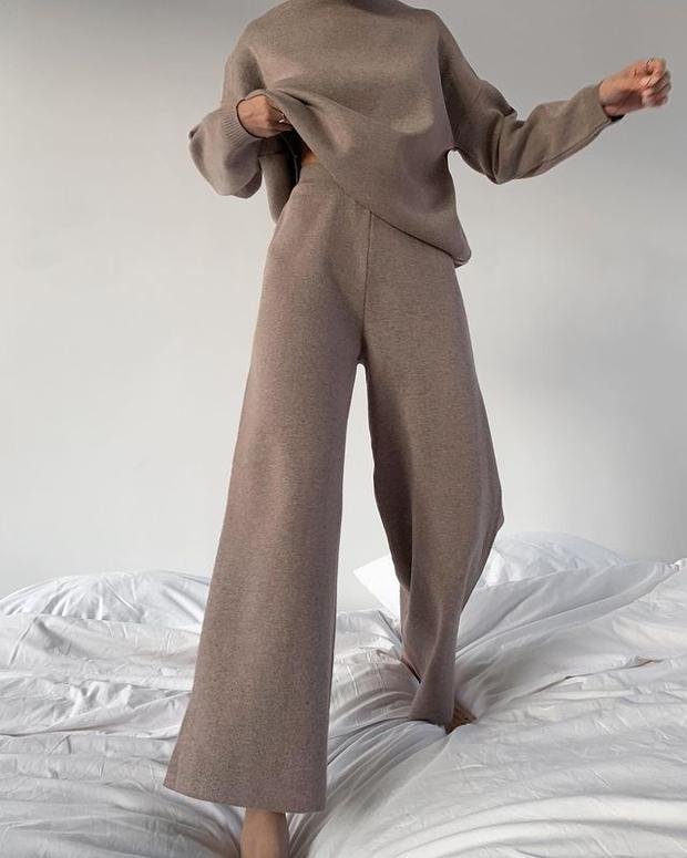 Knitted solid colour loose casual suit
