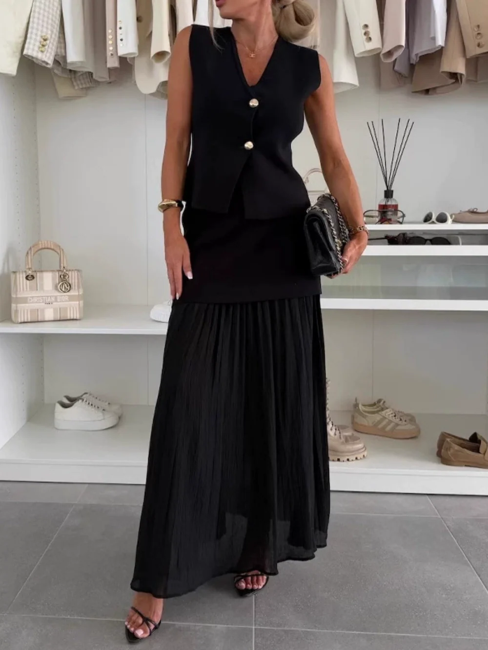 Knitted Vest with Tulle Patchwork Pleated Long Skirt Set