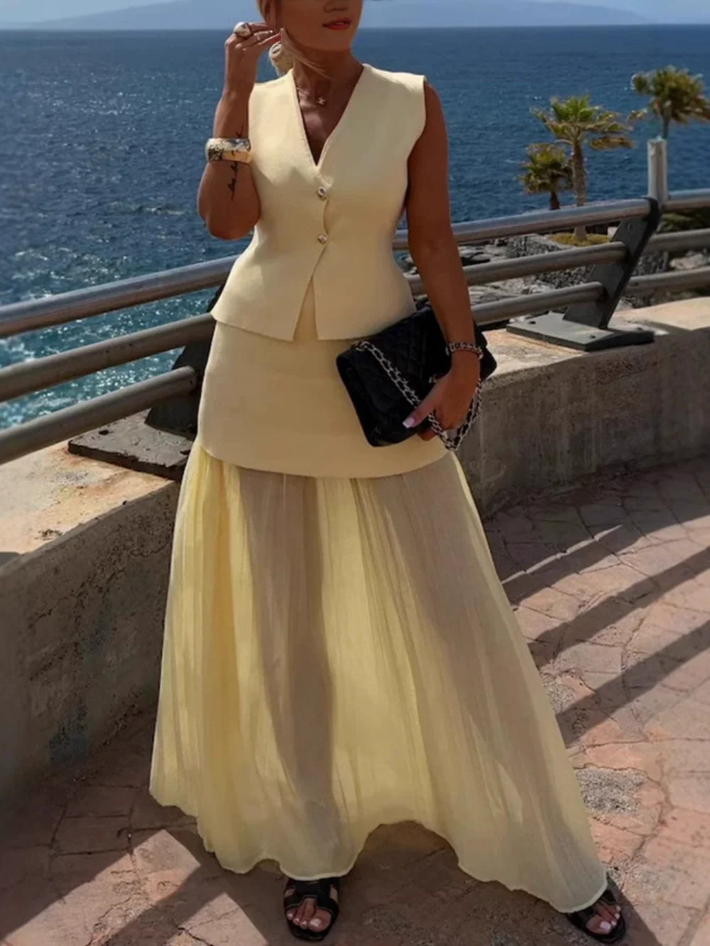 Knitted Vest with Tulle Patchwork Pleated Long Skirt Set