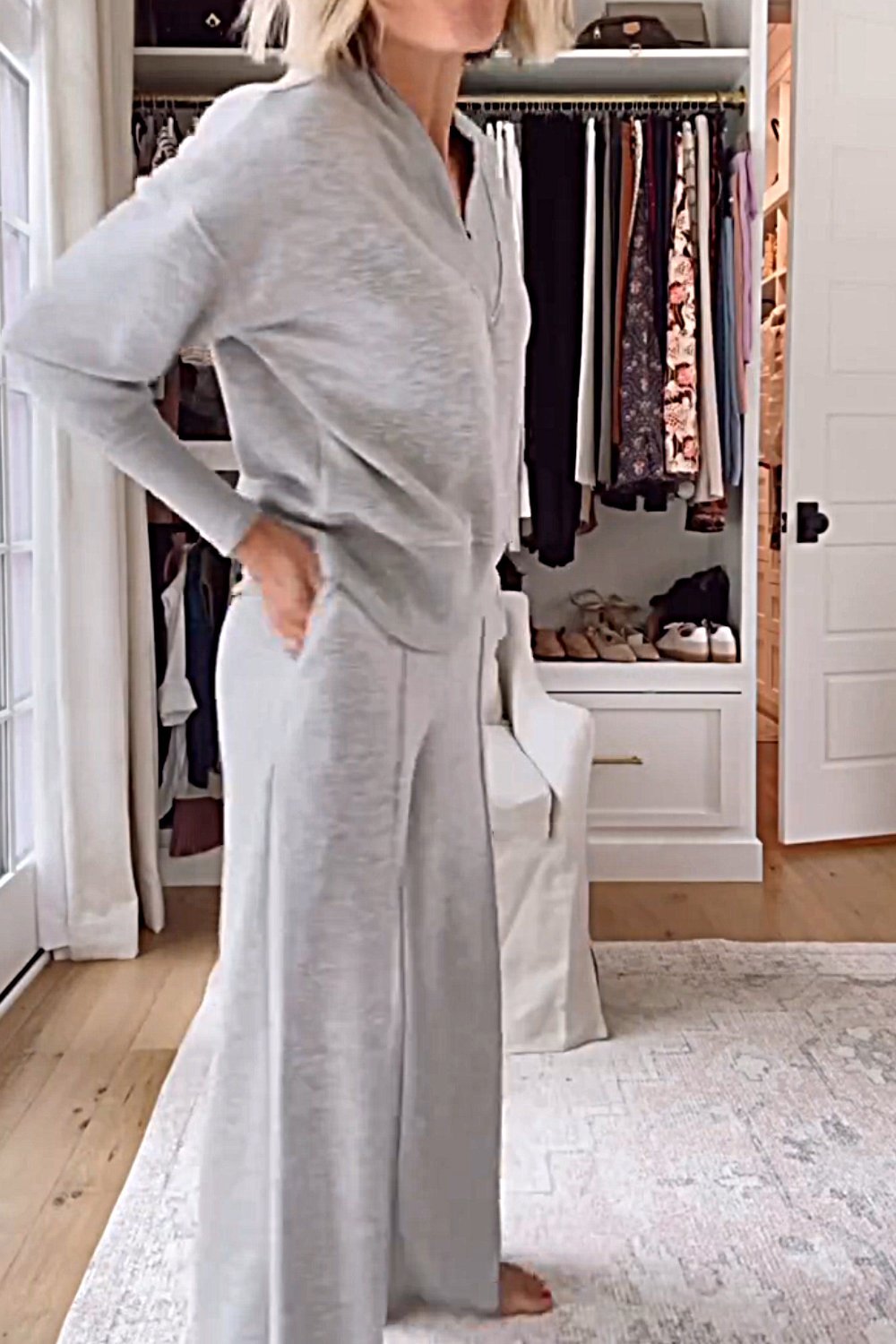 Solid Colour V-neck Top & Trousers Two-piece Set