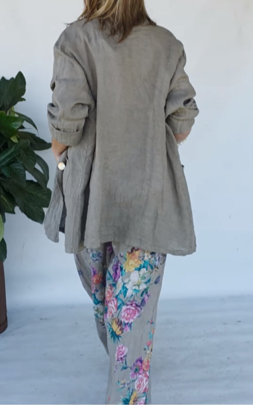 Green jacket and floral print wide-leg trousers set